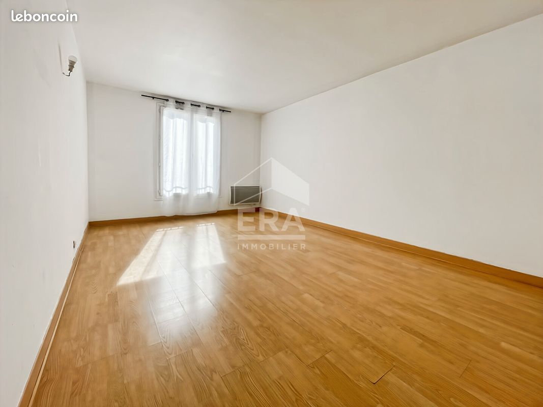Appartement 3 pièces 69 m² · à Étampes · 69 m² · 136 000 €