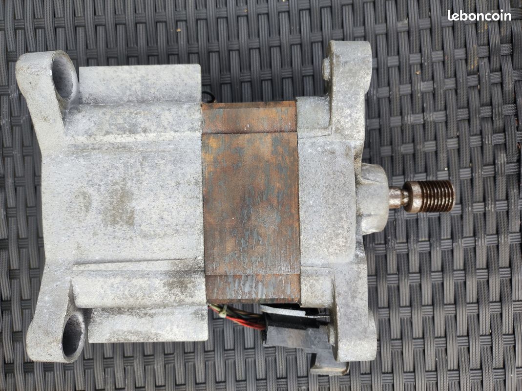 Moteur AEG de machine a laver (image 3)