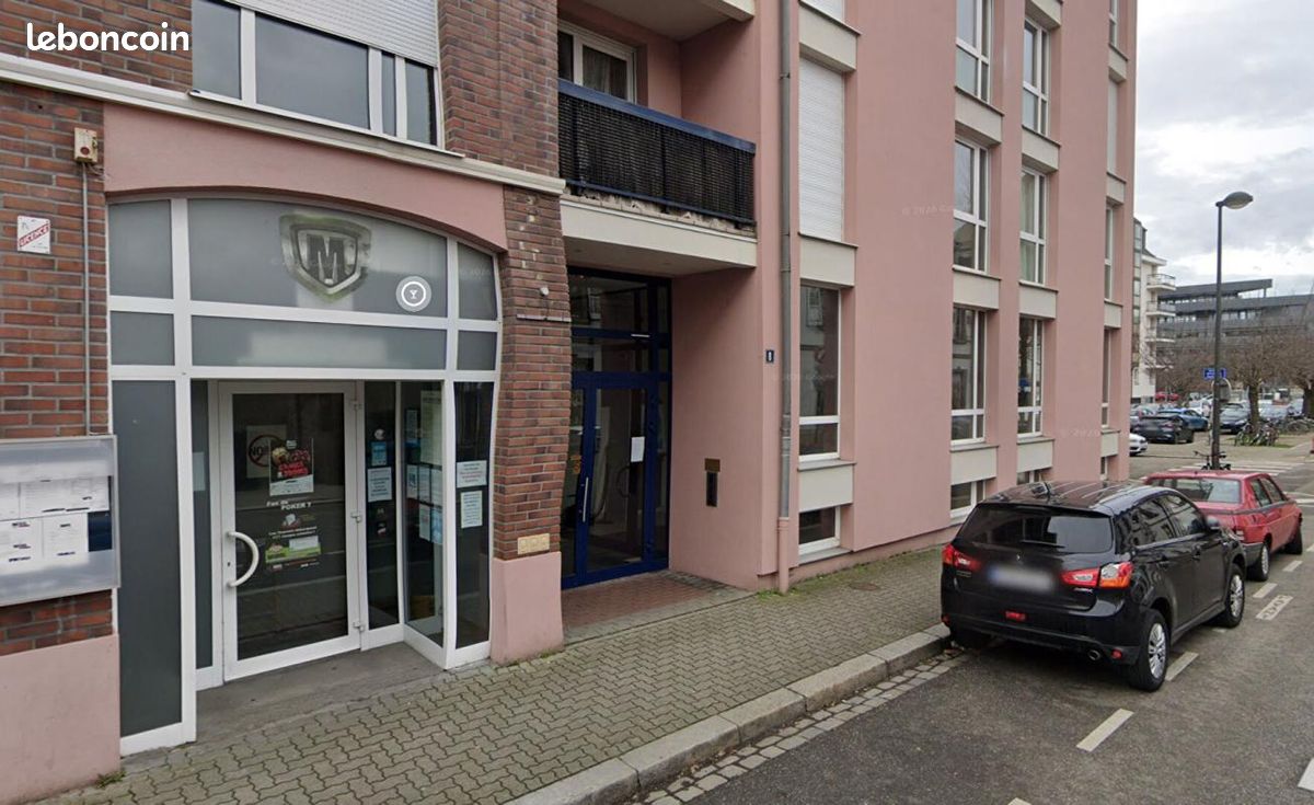 Garage/box Strasbourg · 125 €/mois