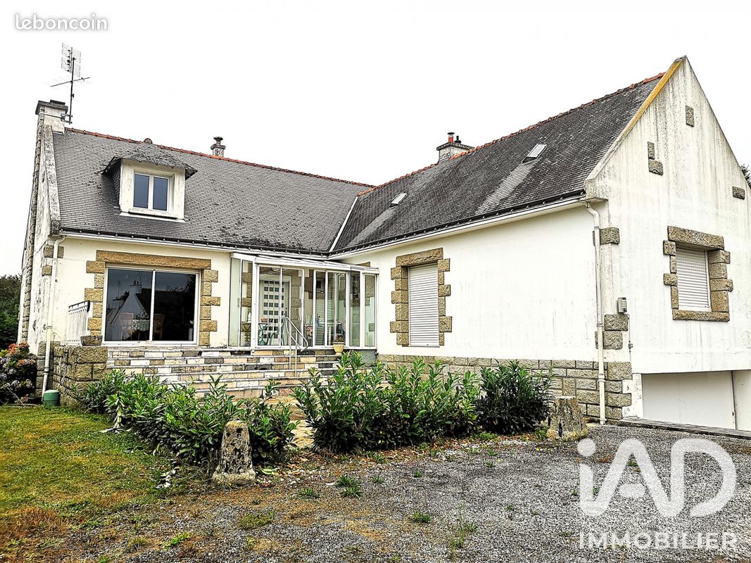 Maison 6 pièces 132 m² · à Gourin · 132 m² · 147 000 €