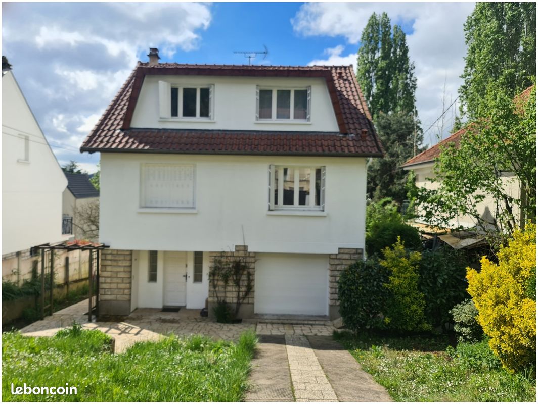 Appartement 1 pièce 18 m² · à Orsay · 18 m² · 880 €