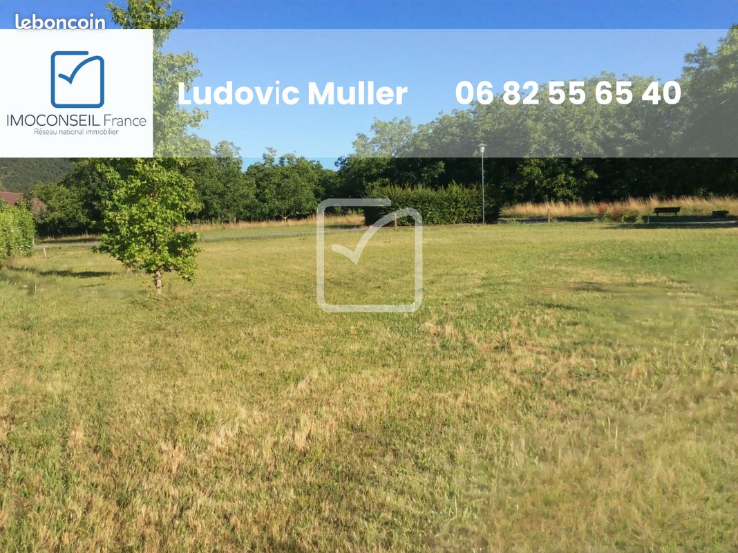 Terrain 1572 m² · à Meyronne · 1 572 m² · 19 500 €