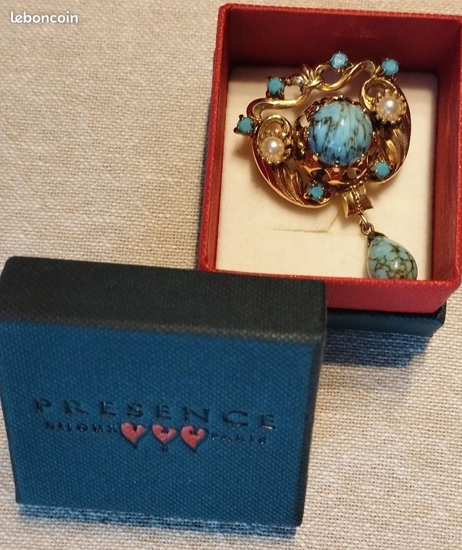 Broche Filigrane Doré Et Perles Turquoise – Bijou Fantaisie Vintage