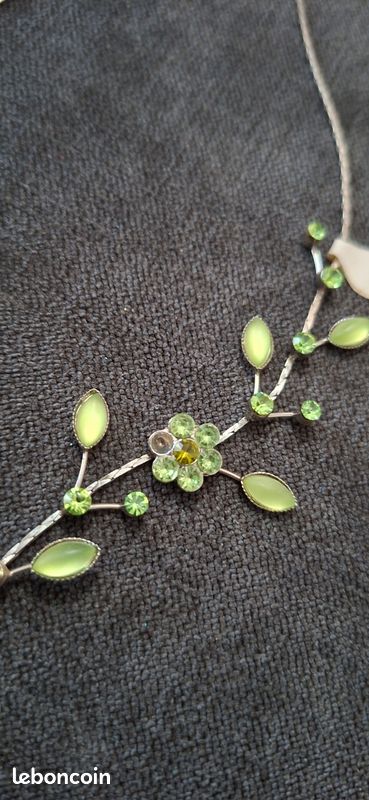 Collier fantaisie (image 4)