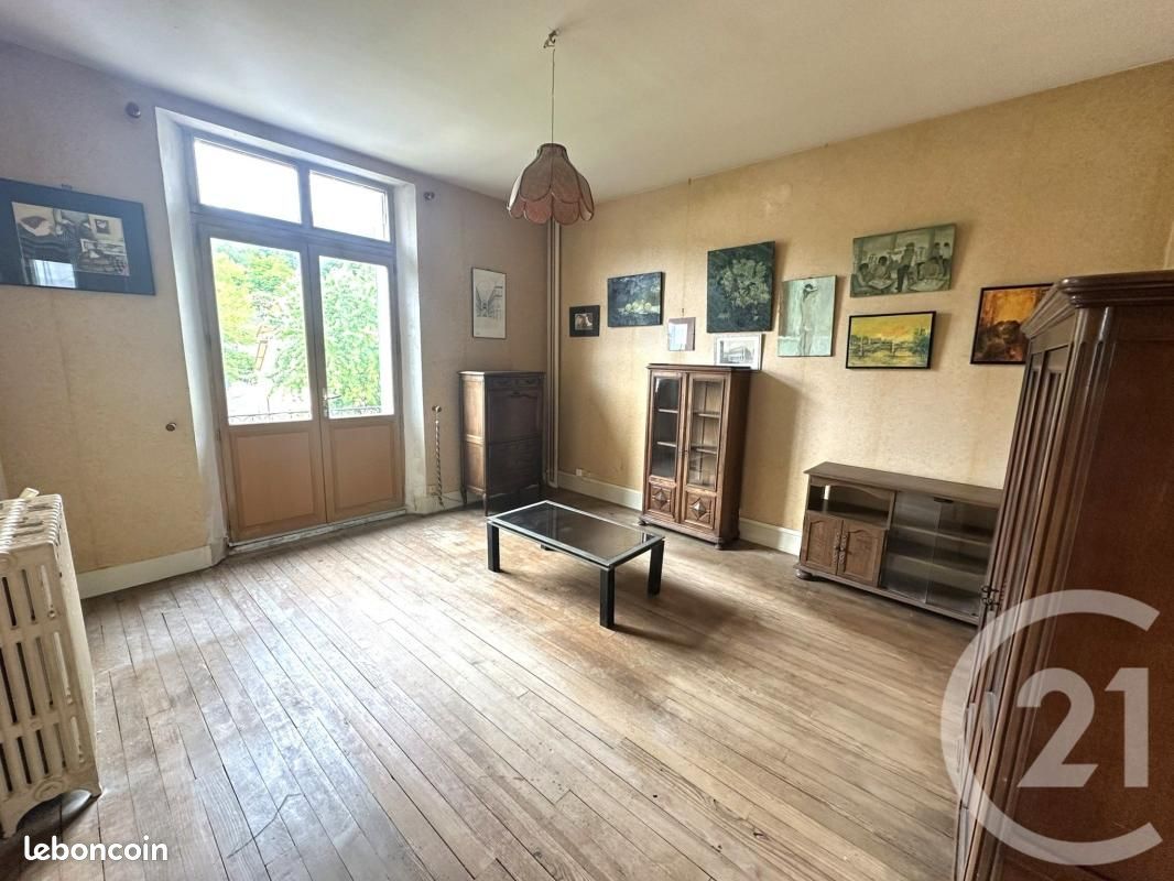 Maison 5 pièces 133 m² · à Châtillon-la-Palud · 133 m² · 240 000 €