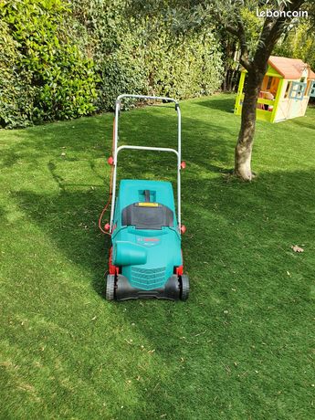Vends SCARIFICATEUR BOSCH AVR 1100