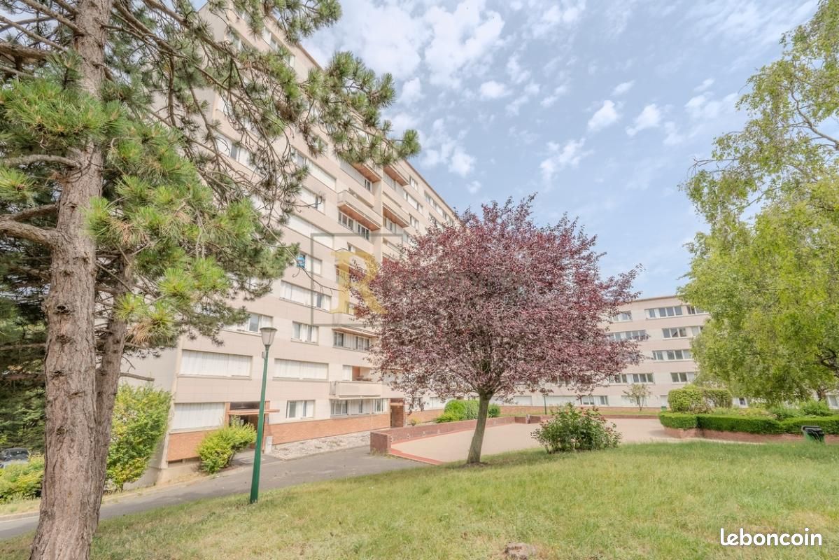 Appartement 4 pièces 77 m² · à Rueil-Malmaison · 77 m² · 280 000 €
