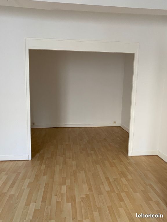 Appartement 1 pièce 33 m² - Bordeaux 33000 (image principale 0)