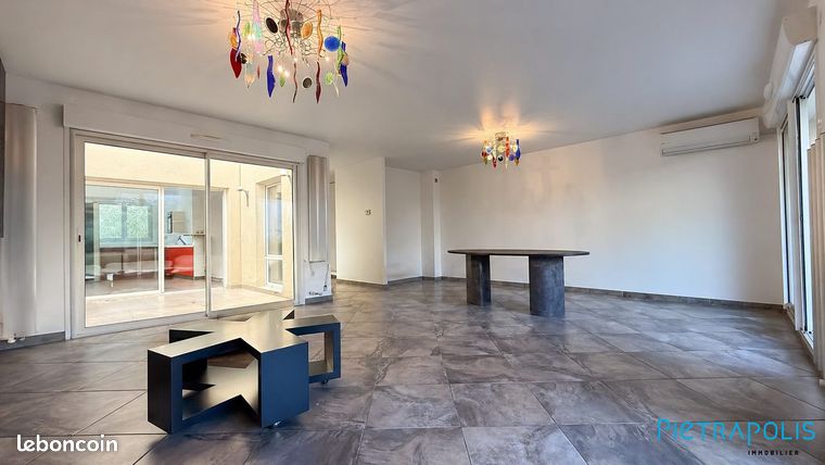 Maison de ville 6 pièces 142 m² — 3