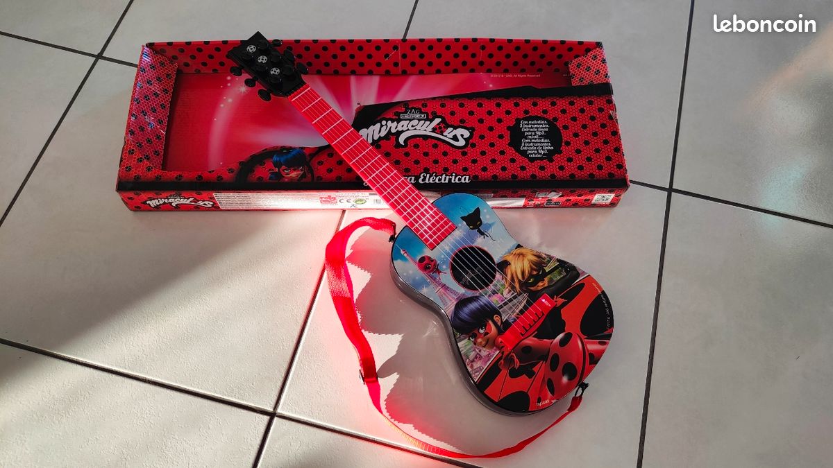 Guitare jouet Miraculous (image 2)