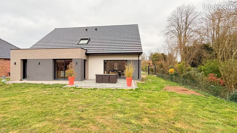 Maison 8 pièces 174 m²