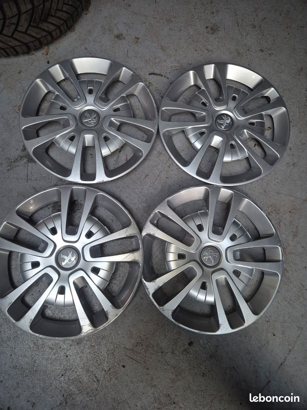 4 jantes avec pneus peugeot expert 4 (image 3)