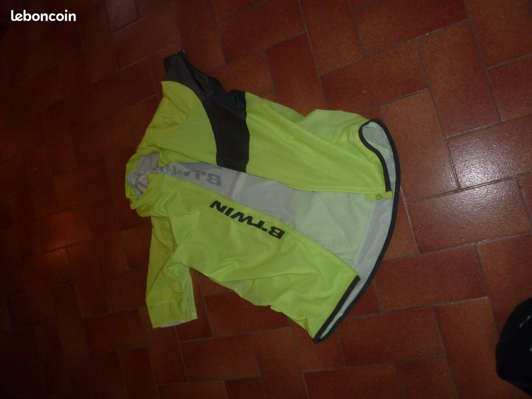 Tee shirt (image 4)