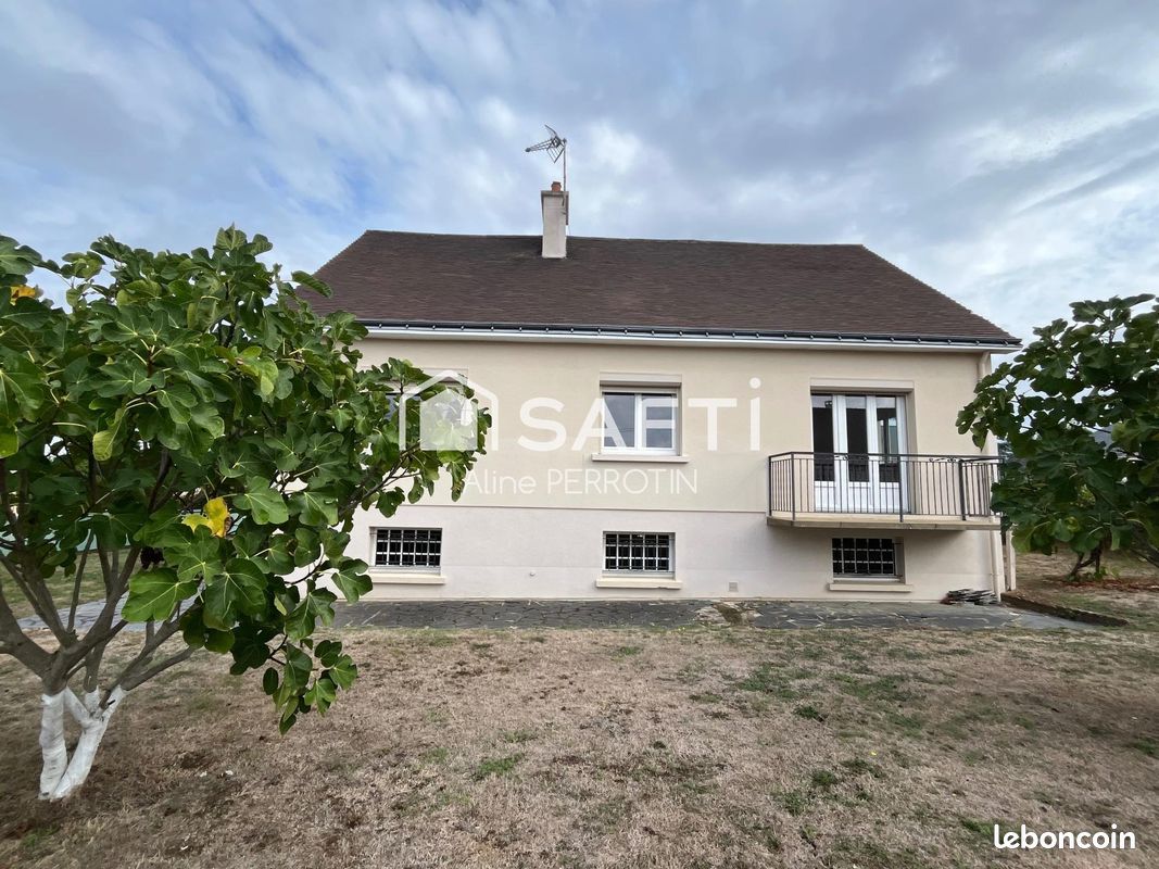 Maison 5 pièces 135 m² · à Solesmes · 135 m² · 166 000 €