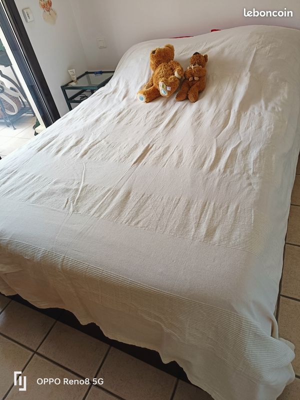 Dessus de lit Carrefour Home (image 1)