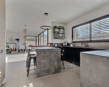 Maison 700 000 € - 159 m²