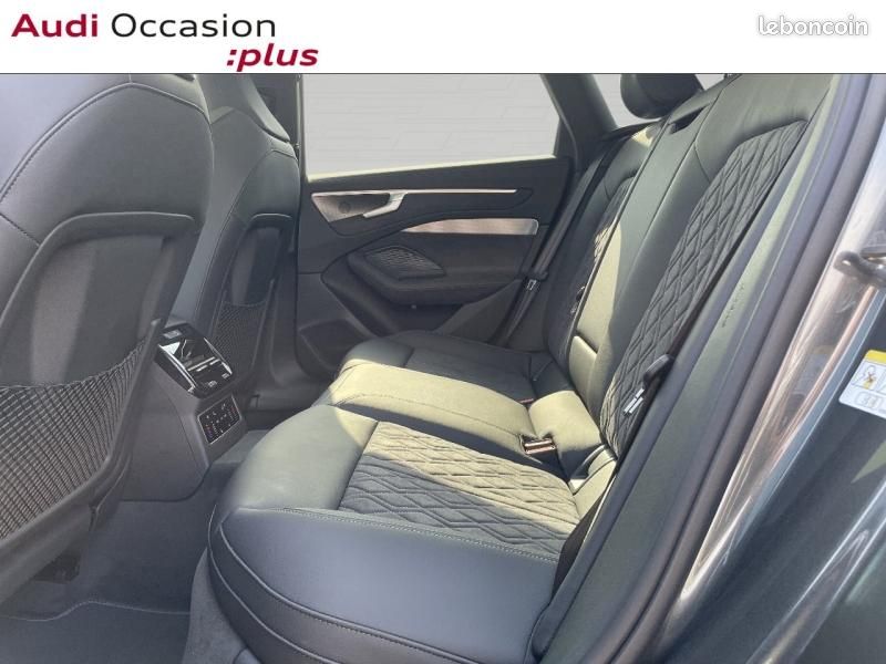 Audi A6 Avant 2.0 TFSI 367ch e-hybrid S line Quattro S tronic 7 (image 11)