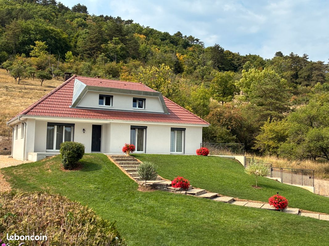 Maison 6 pièces 120 m² · à Besançon · 120 m² · 369 900 €