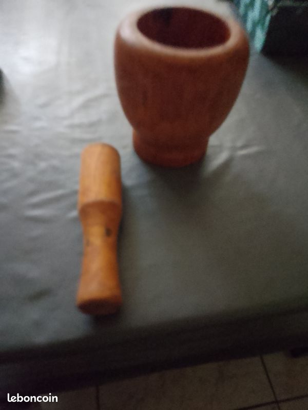 Pilon en olivier bois (image 3)