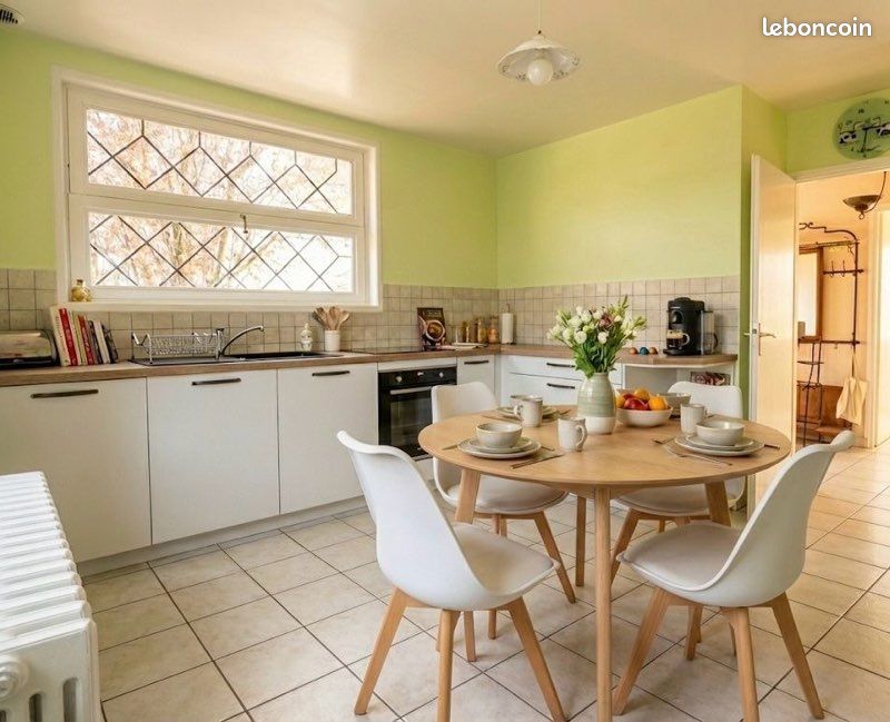 Maison 6 pièces 195 m² · à Néris-les-Bains · 195 m² · 189 000 €