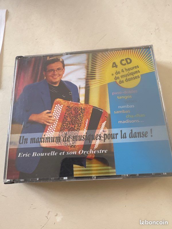 Cd Eric bouvelle 4 cd +de 4 h de musiques de danses (image 1)