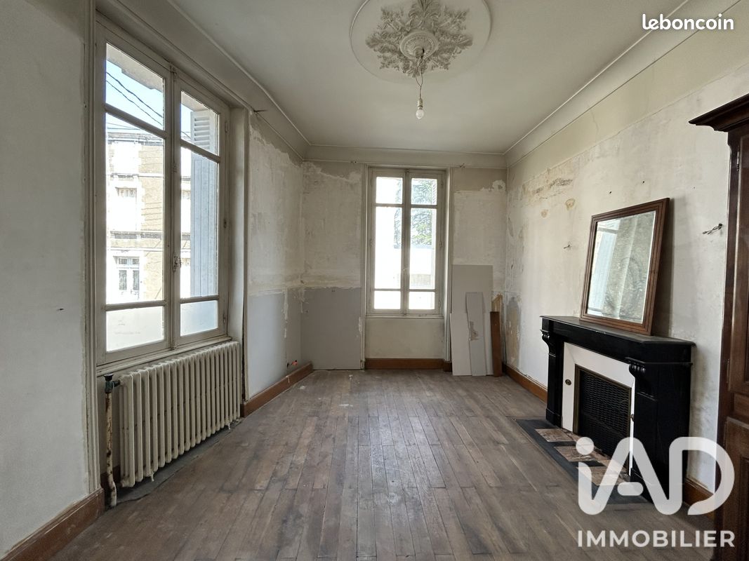 Maison 6 pièces 126 m² · à Parthenay · 126 m² · 76 500 €