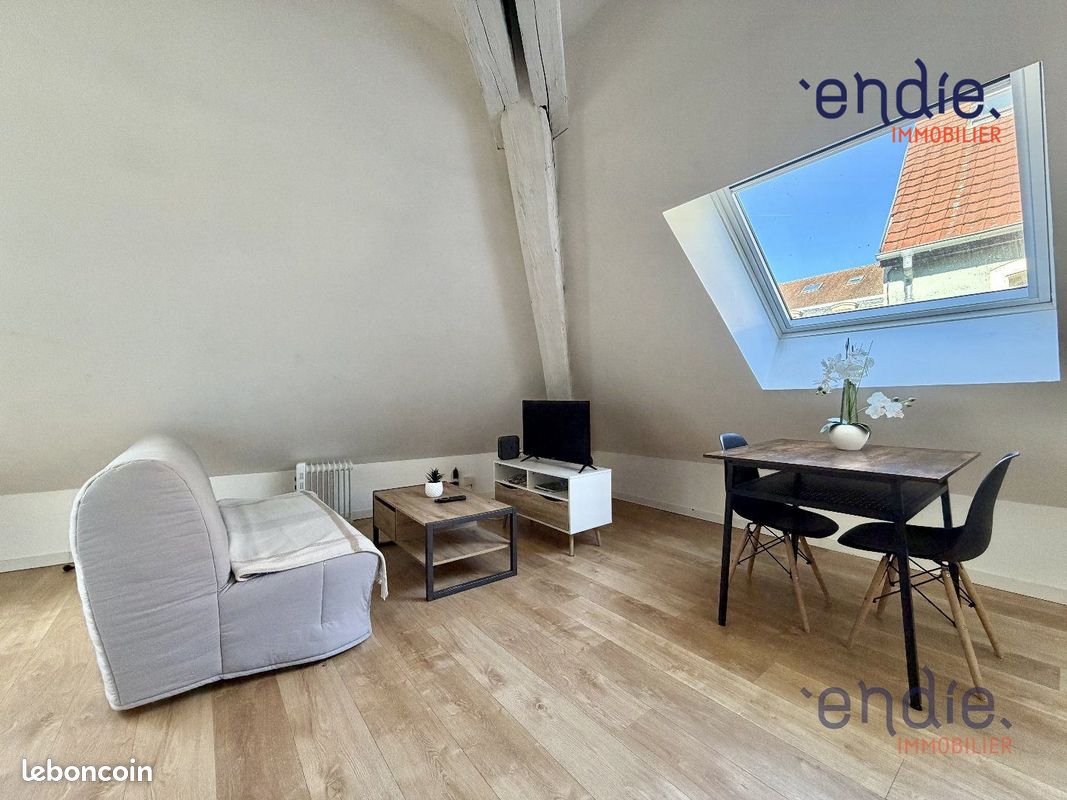 Immeuble 122 m² · à Montbéliard · 122 m² · 245 000 €