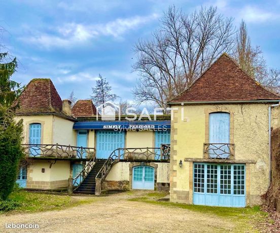 Maison 7 pièces 211 m²