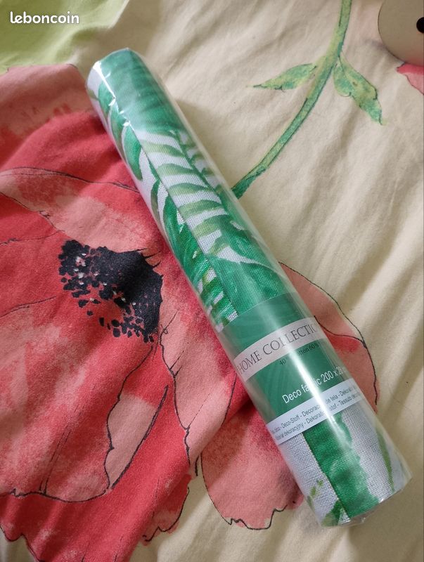 Rouleau tissu neuf feuilles (image 1)