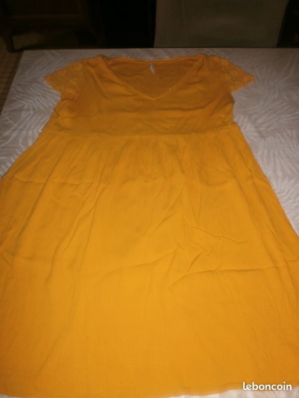 Robe BCBGeneration Alondra Jaune - Neuve Avec étiquette Taille M