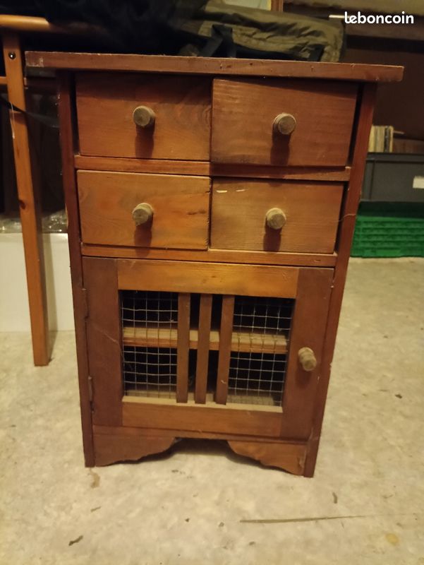 Petit meuble (image 1)