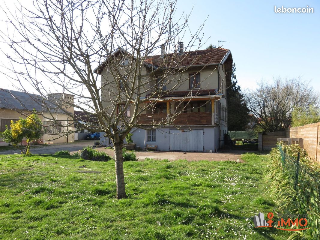 Maison 7 pièces 180 m² · à Saint-Béron · 180 m² · 345 000 €