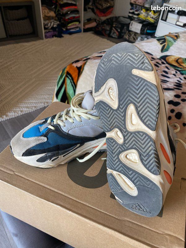 RARE superbe paire de baskets 👟 ADIDAS YEEZY BOOST 700 V1 WAVE