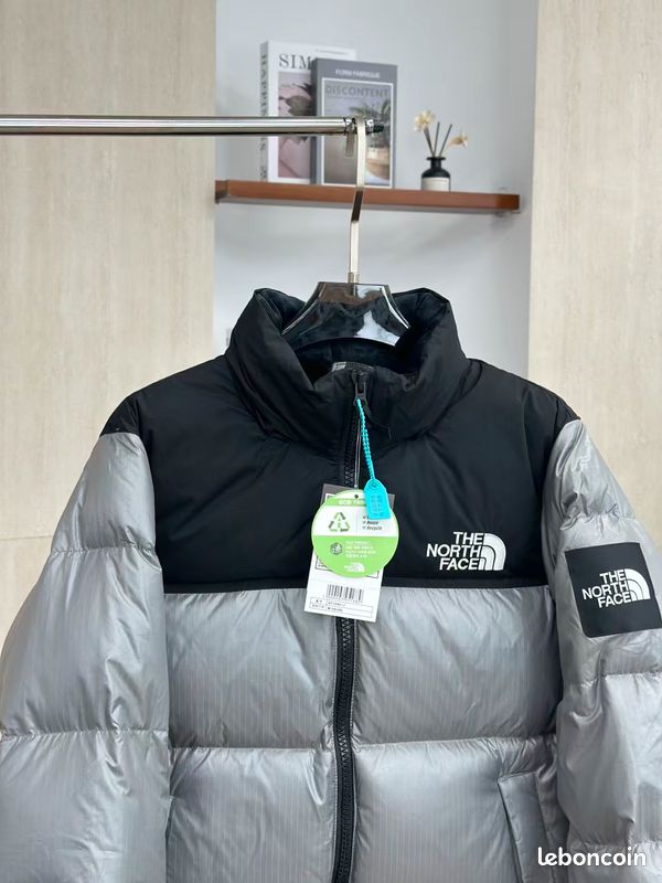 The North Face, doudoune femme, neuve, jamais portée, taille XS