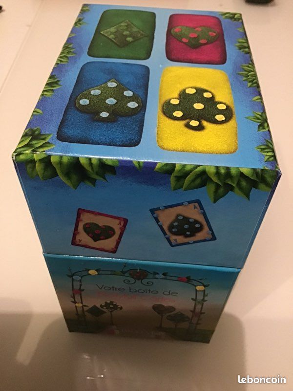 Boîte originale de rangement de cartes à jouer (image 1)