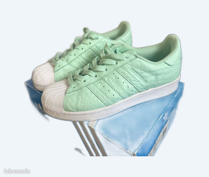 Adidas ORIGINALS Superstar référence AQ2711 Baskets pour femme