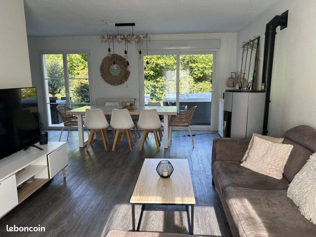 Maison 5 pièces 102 m² · à Gex · 102 m² · 580 000 €