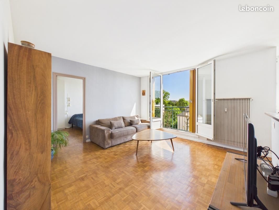 Appartement 4 pièces 66 m² · à Versailles · 66 m² · 318 000 €