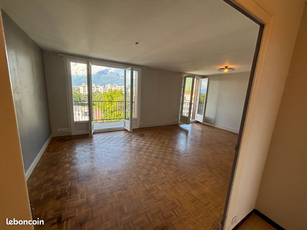 Appartement 3 pièces 78 m² · à Meylan · 78 m² · 275 000 €