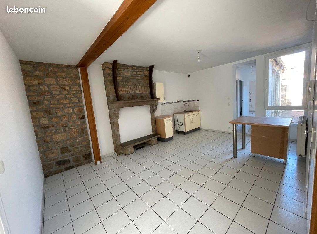 Appartement 3 pièces 52 m² · à Ducey-les Chéris · 52 m² · 490 €/mois