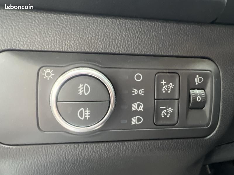 Ford Kuga 2.5 Duratec 190ch FHEV E85 ST-Line BVA (image 8)
