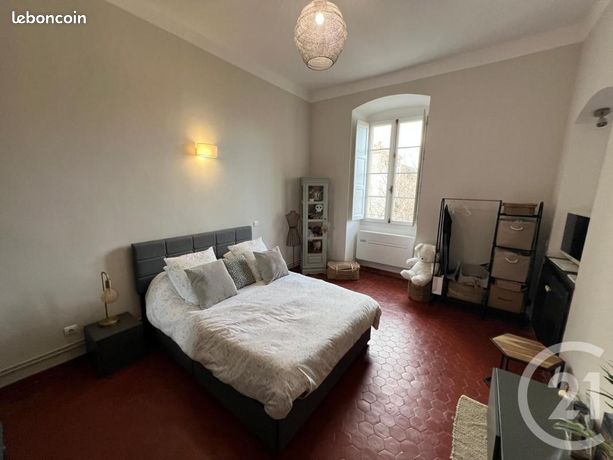 Appartement 6 pièces 150 m²