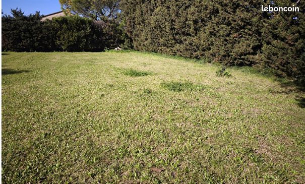 Terrain 613 m² · à Monteux · 613 m² · 127 000 €