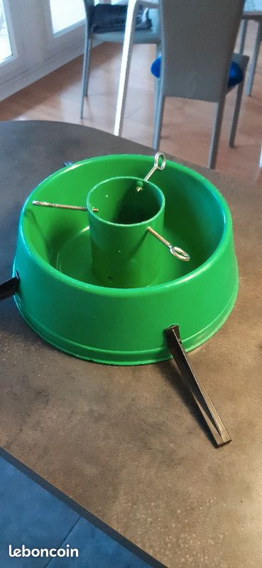 Support pour arbre de Noël avec réserve d'eau (image 1)