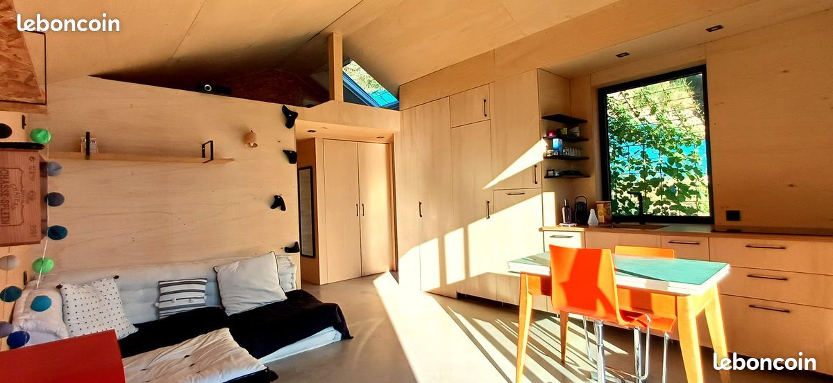Logement meublé tout confort de 30 m² – Très calme – Proche Hôpital Nord (image 1)