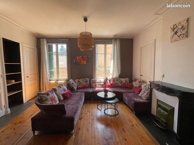 Appartement 4 pièces 105 m² · à Saint-Étienne · 105 m² · 850 €