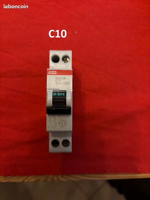 Disjoncteur ABB – 2E l’unité (image 2)