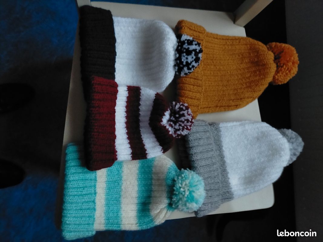 Vend bonnet fait ✋ (image 1)