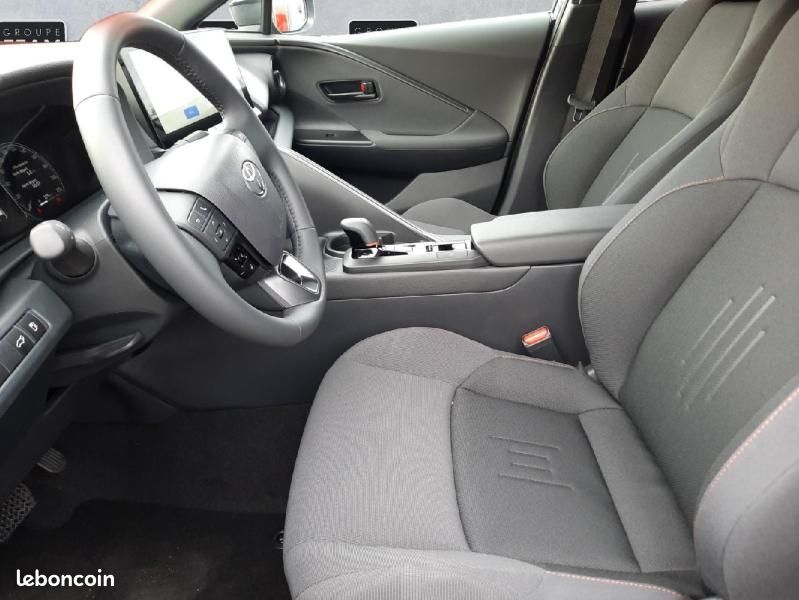Toyota C-HR 1.8 Hybride 140ch Design MY25 (image 9)