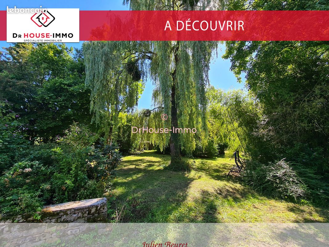 Maison 9 pièces 240 m² · à Huanne-Montmartin · 240 m² · 319 000 €